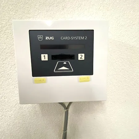 Golf C 21 アパート *