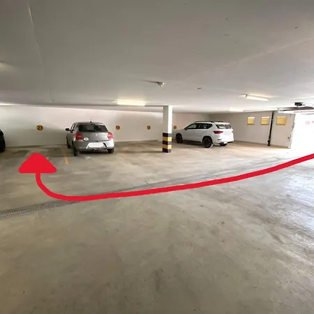 Golf C 21 アパート *